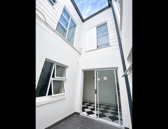 1 BEDROOM FLAT FOR SALE IN CLAREMONT UPPER
